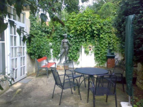 Отель Ferienwohnung-Franziska-Wuensche-Wohnung-1  Дрезден